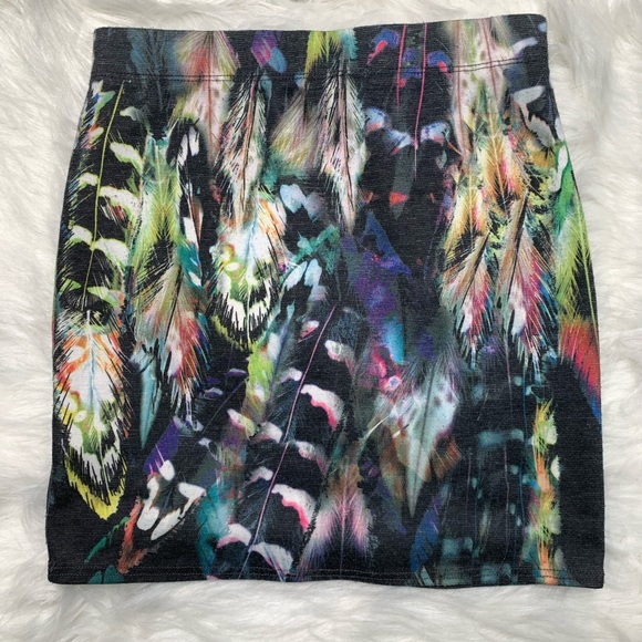 Nollie Skirt - Picture 2 of 4